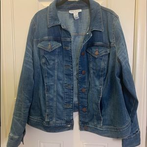 Lane Bryant Jean Jacket Stretches